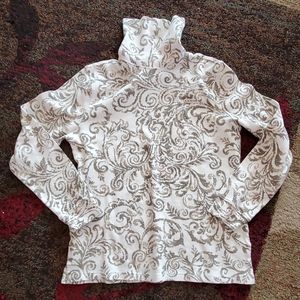 Laura Scott, medium turtleneck